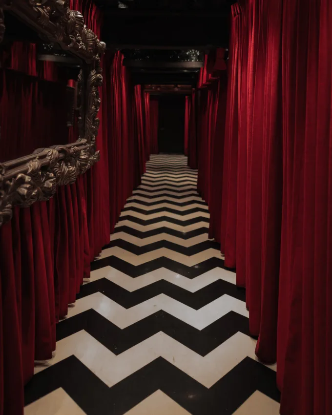 The red velvet chevron hallway at House of Cards